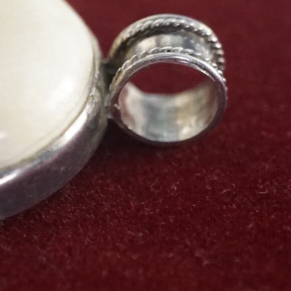 Vintage 925 Sterling Silver Carved Moon Face Cameo Pendant Charm Round Celestial - Picture 5 of 11